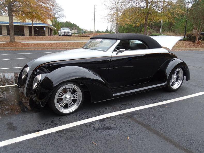 1939 Ford Custom Street Rod