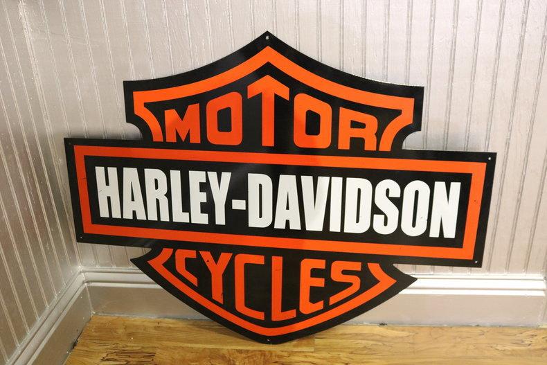 "Harley Davidson Motorcycles" Sign