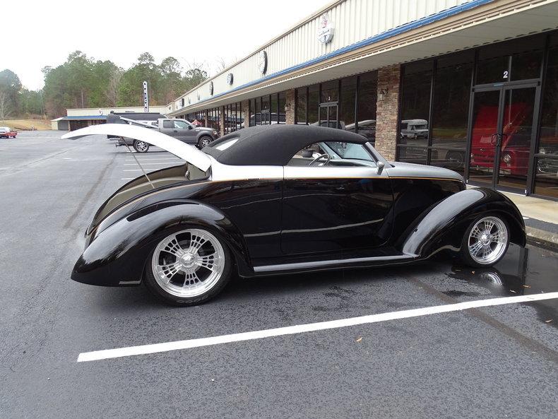 1939 Ford Custom Street Rod