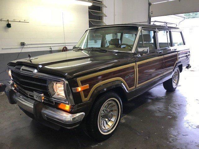 1987 Jeep Grand Wagoneer