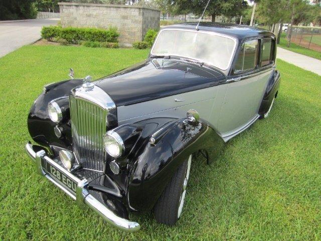 1949 Bentley Mark VI Sports Saloon