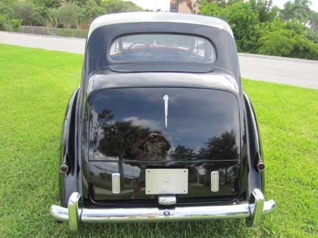 1949 Bentley Mark VI Sports Saloon