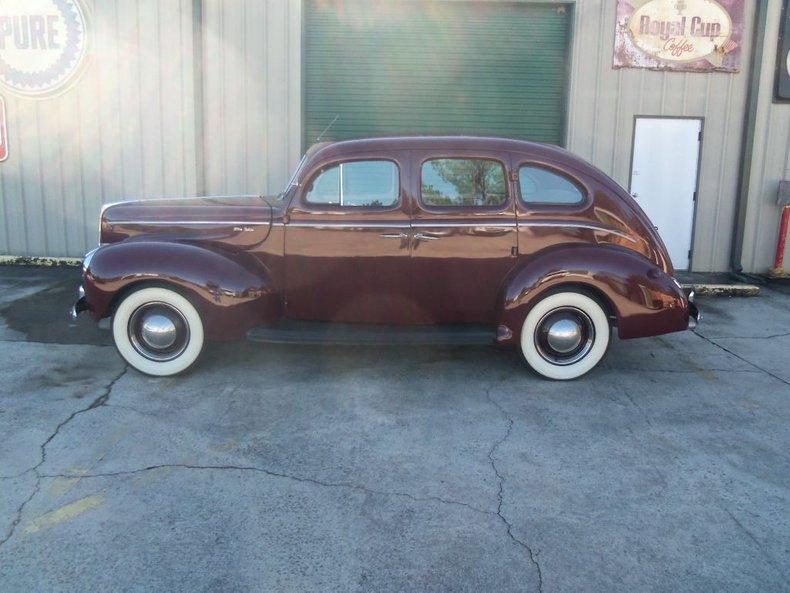 1940 Ford Deluxe