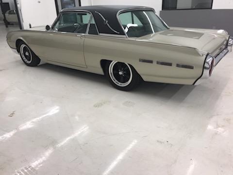 1962 Ford Thunderbird