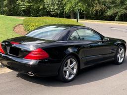 2004 Mercedes-Benz SL500