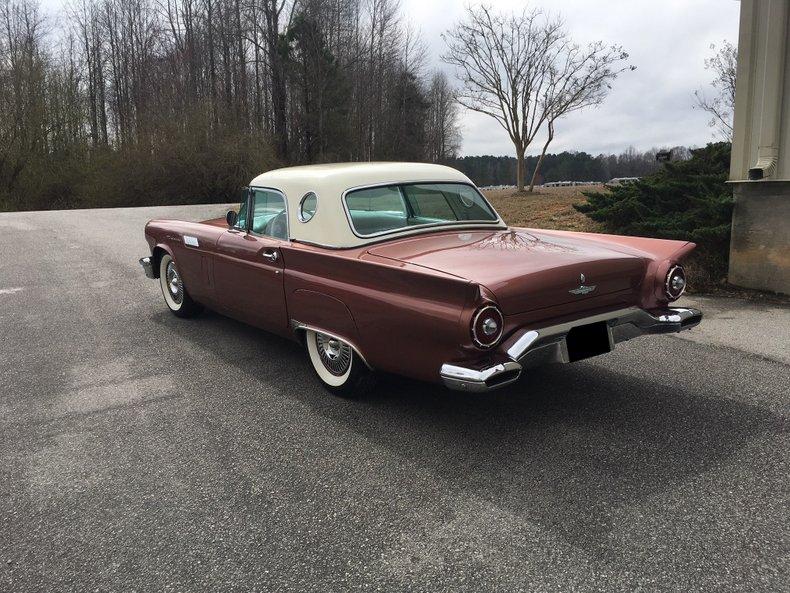 1957 Ford Thunderbird