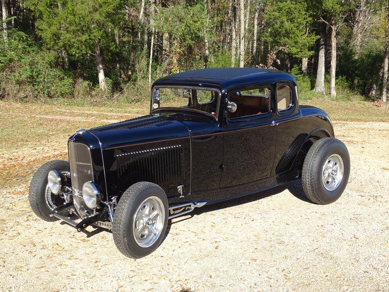 1932 Ford 5 Window Coupe