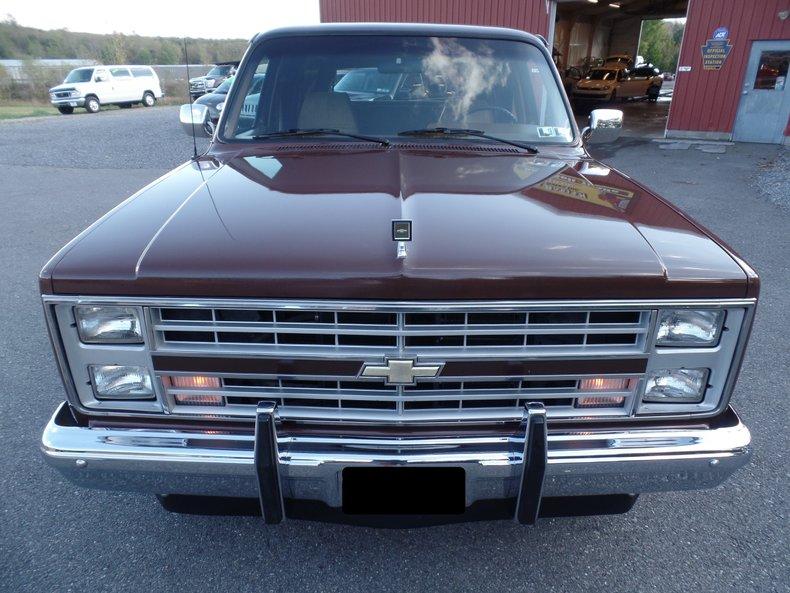 1988 Chevrolet Suburban Silverado