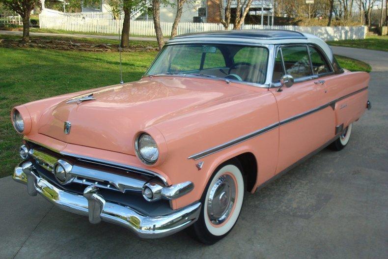 1954 Ford Skyliner Crestliner