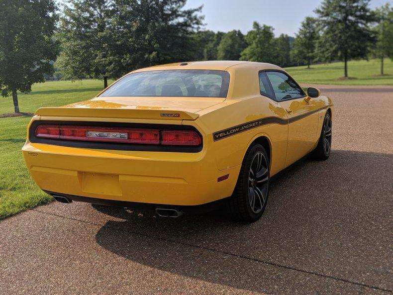 2012 Dodge Challenger SRT8 Yellow Jacket