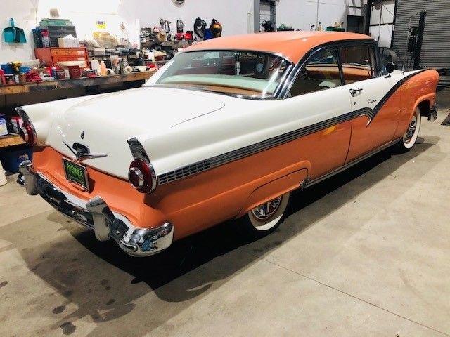 1956 Ford Fairlane Victoria