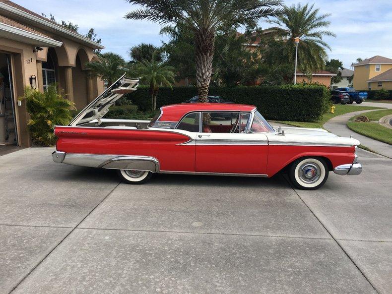 1959 Ford Fairlane Skyliner