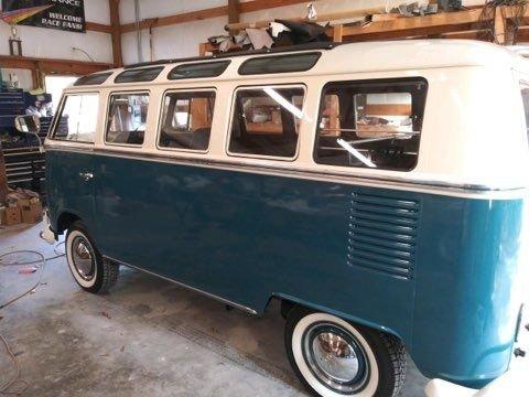 1965 Volkswagen 21 Window Bus