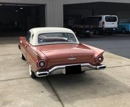 1957 Ford Thunderbird