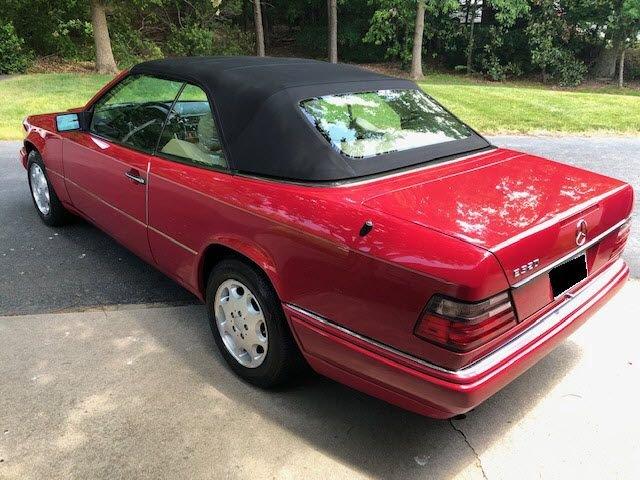 1995 Mercedes-Benz E320 Cabriolet