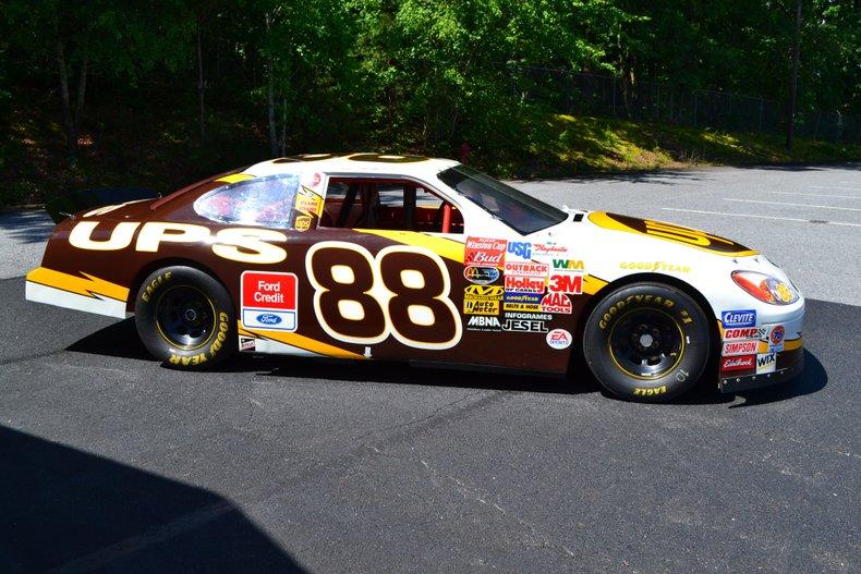 1997 Ford Taurus 88 DALE JARRETT RACE CAR