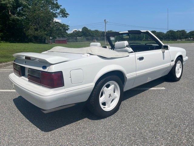 1993 Ford Mustang Special Edition