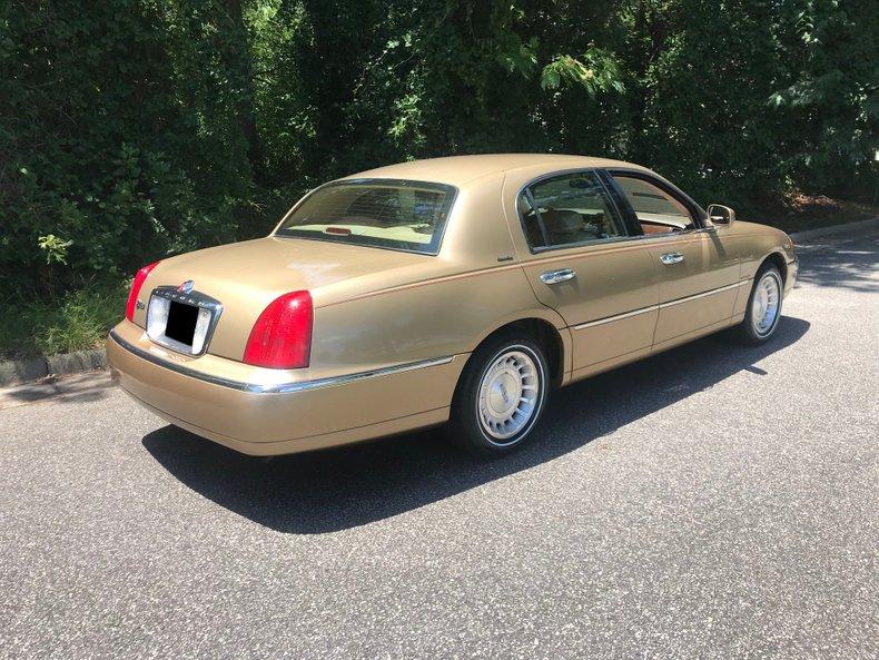 1998 Lincoln Town Car