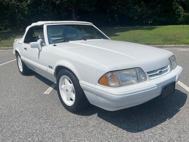 1993 Ford Mustang Special Edition