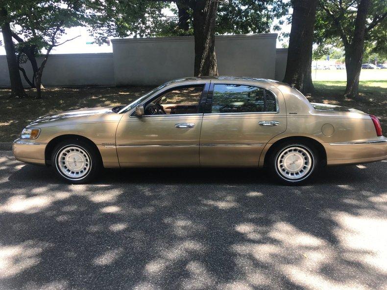 1998 Lincoln Town Car