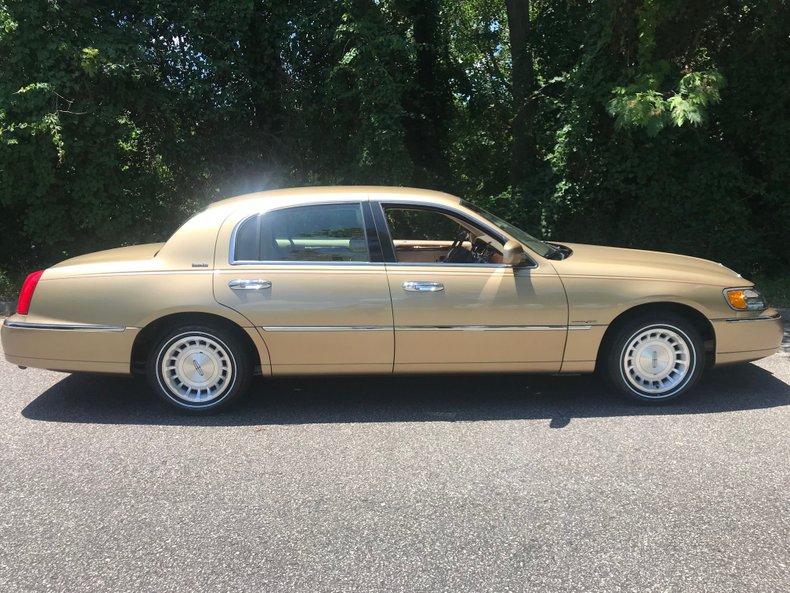 1998 Lincoln Town Car