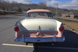 1955 Ford Fairlane Club Sedan