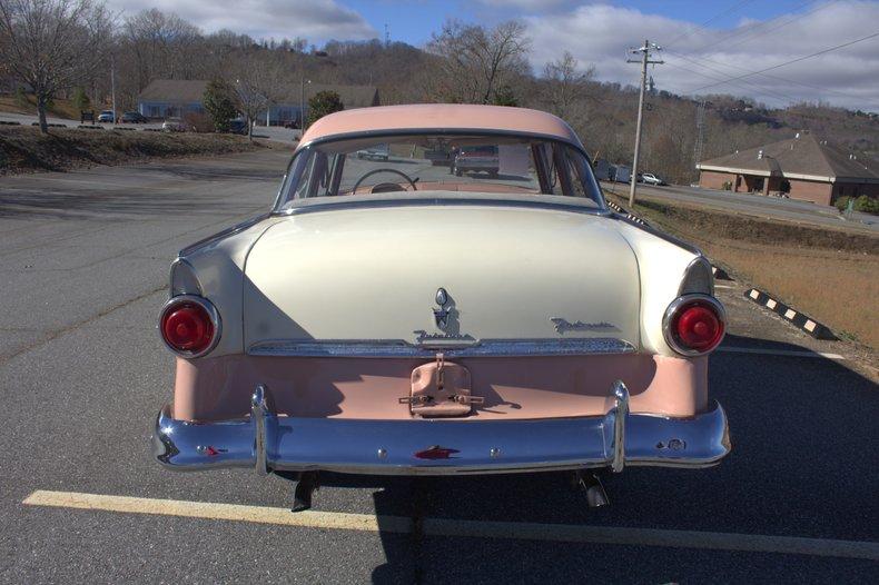 1955 Ford Fairlane Club Sedan