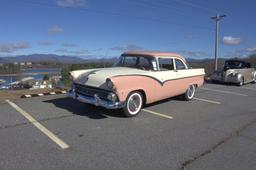 1955 Ford Fairlane Club Sedan