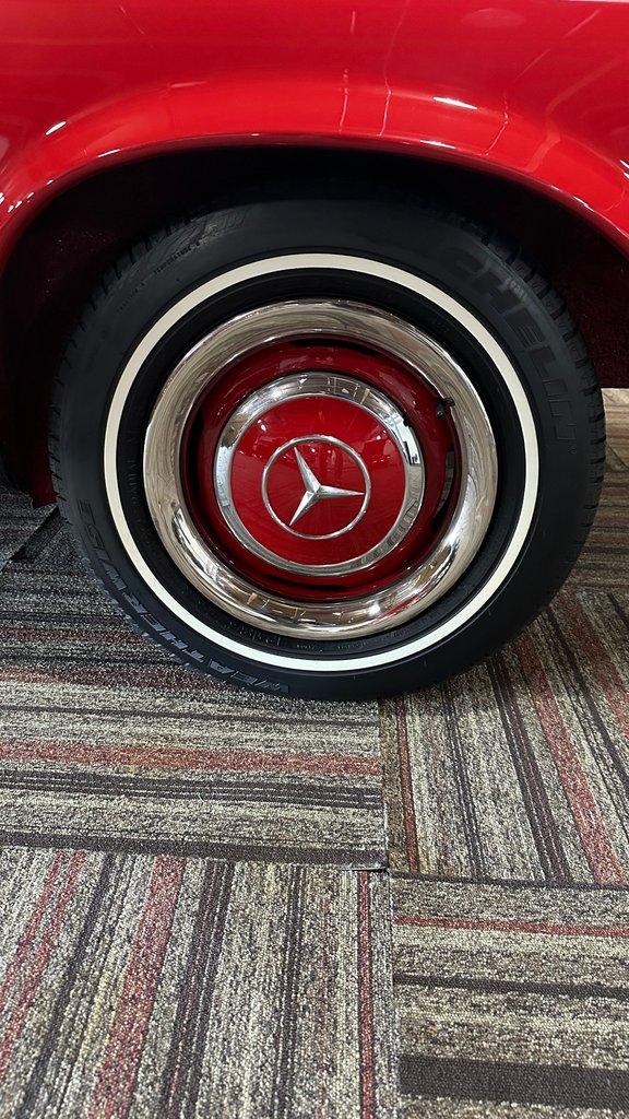 1967 Mercedes Benz 230SL