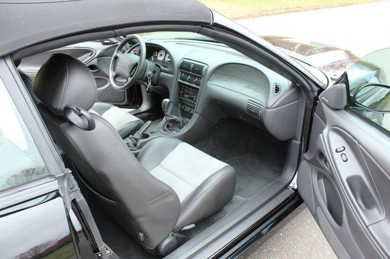 2003 Ford Mustang SVT Cobra