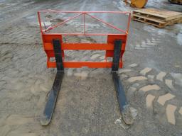 KUBOTA B2376 PALLET FORK