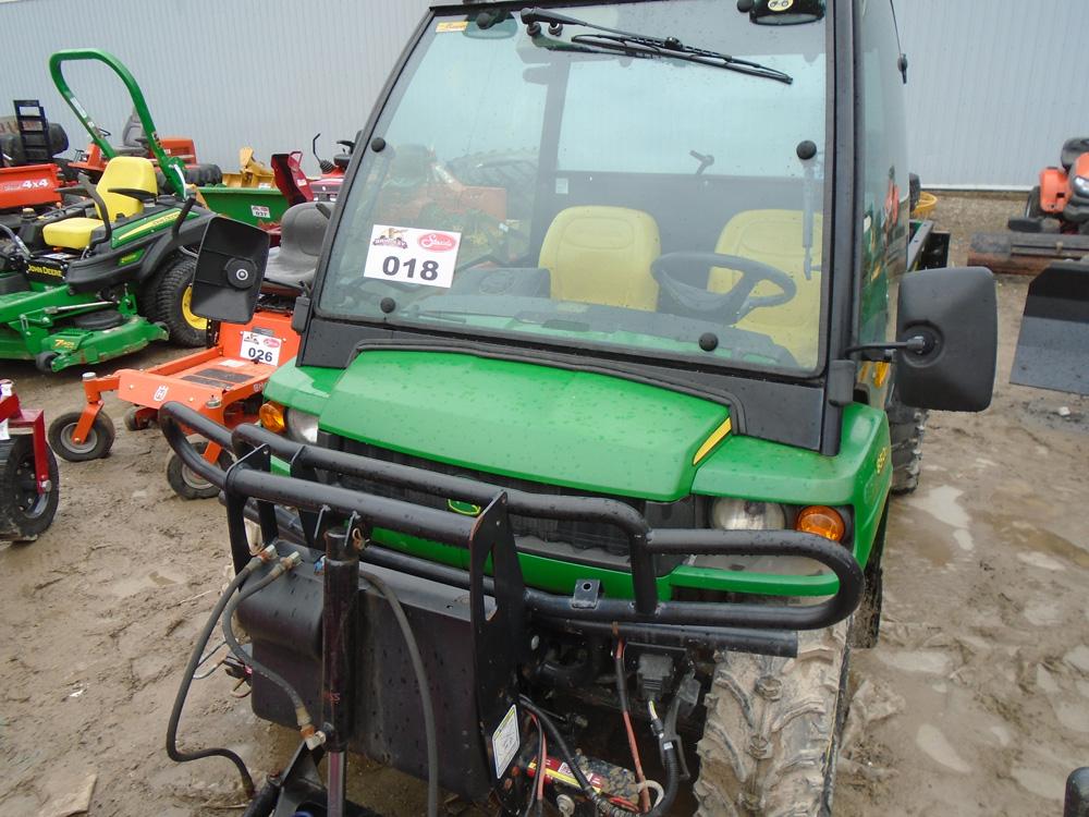 JOHN DEERE 850D GATOR