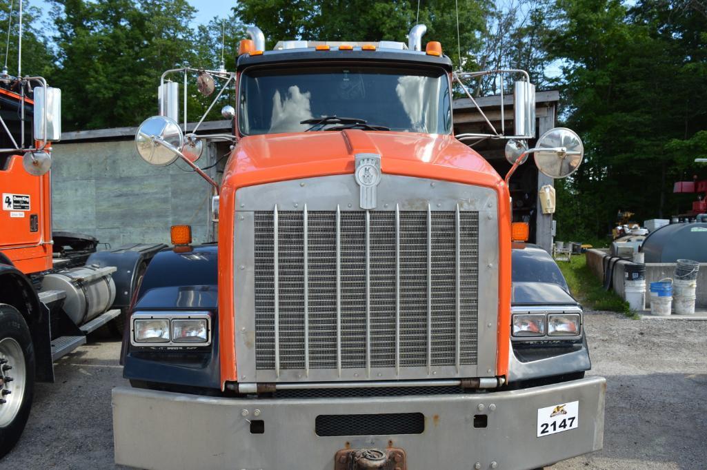 2000 KENWORTH T-800 ROAD TRACTOR