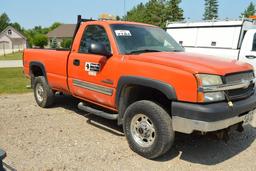 2003 CHEVY 2500HD TRUCK