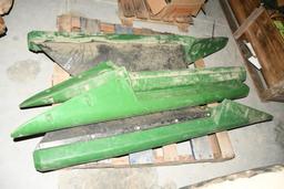 FOUR JOHN DEERE POLY END SNOUTS