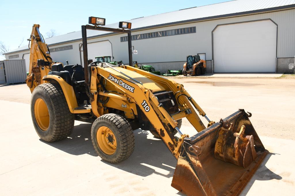 JOHN DEERE 110 BACKHOE