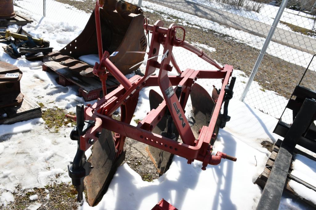 MASSEY FERGUSON 74 3 FURROW PLOW