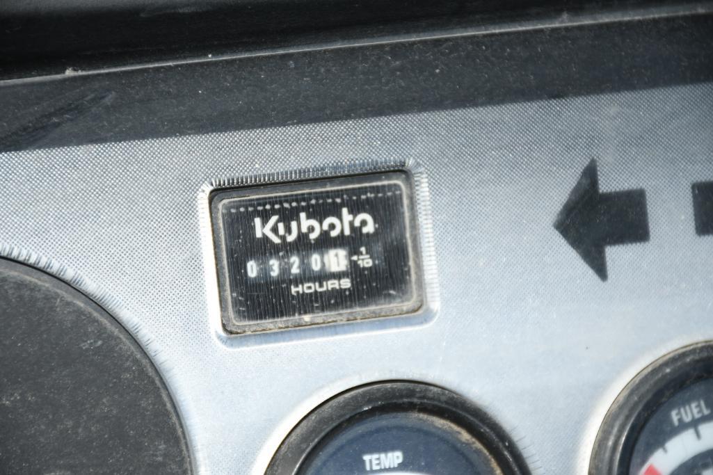 KUBOTA RTV900 UTILITY VEHICLE