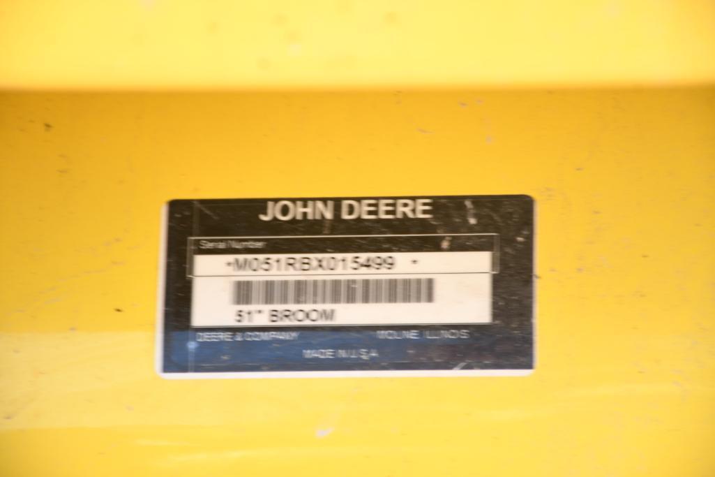 JOHN DEERE 51" QUICK HITCH BROOM FOR JOHN DEERE COMPACT TRACTOR