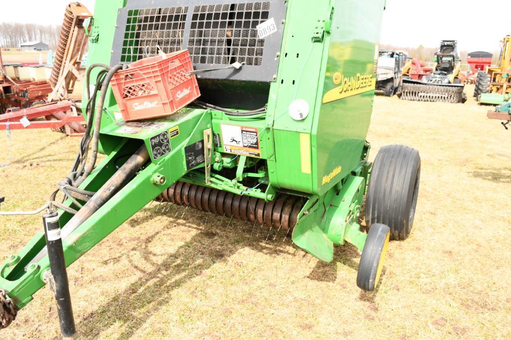 JOHN DEERE 457 ROUND BALER