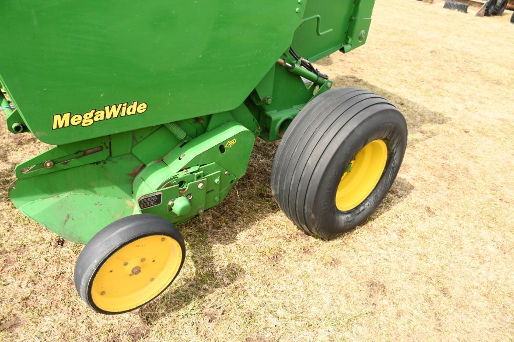 JOHN DEERE 457 ROUND BALER