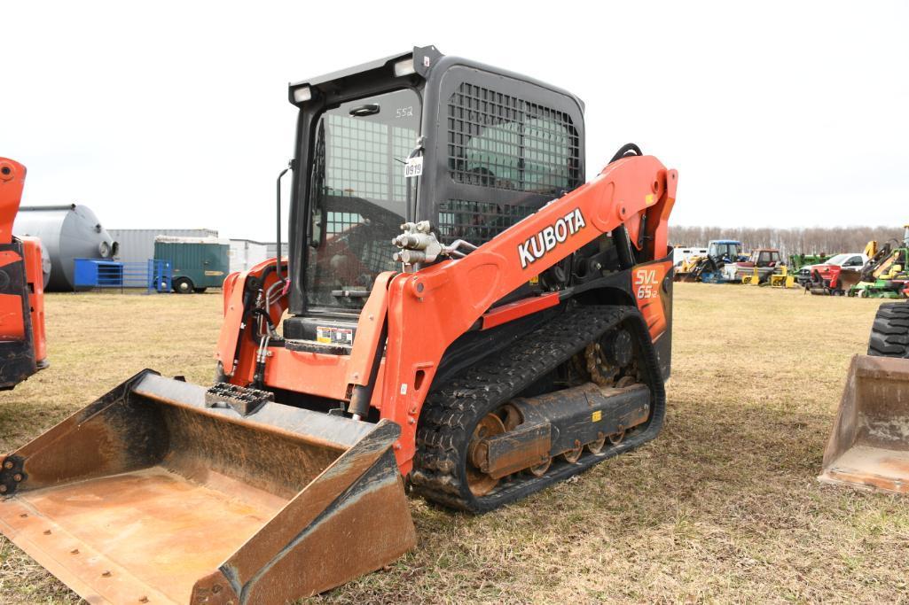 KUBOTA SVL65-2 TRACK LOADER