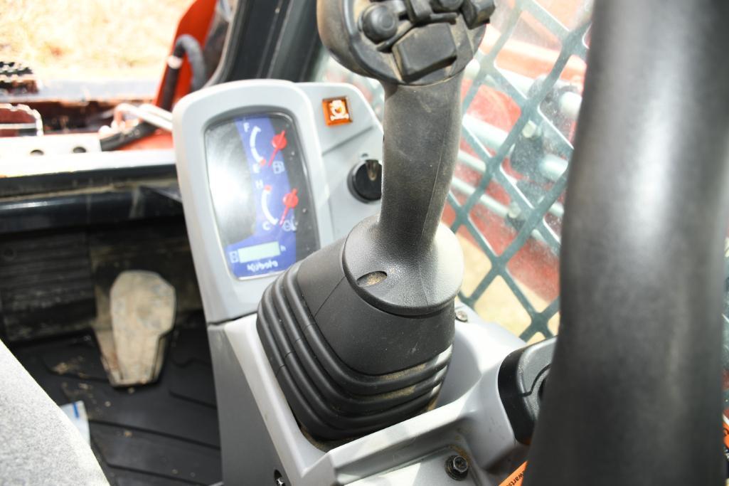 KUBOTA SVL65-2 TRACK LOADER