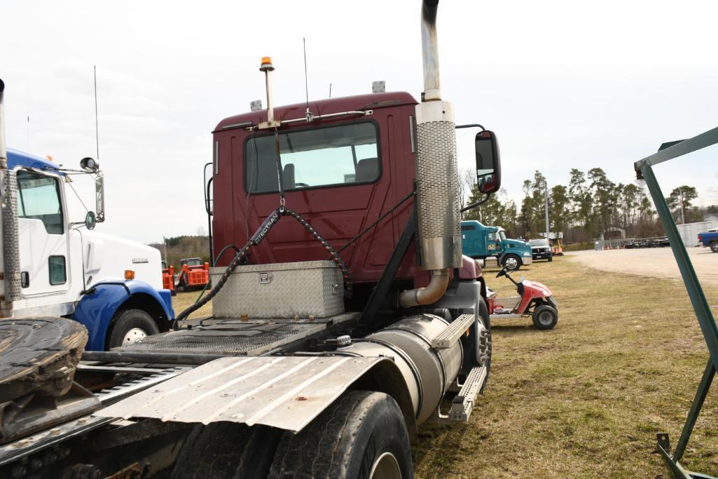 2007 MACK CXN613 DAY CAB TRUCK