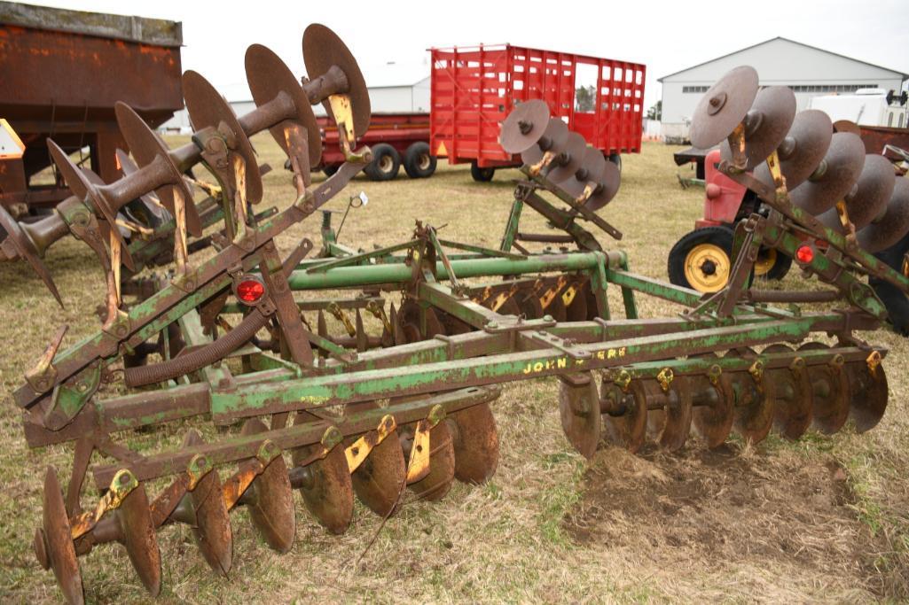 JOHN DEERE WING DISC PULL-TYPE