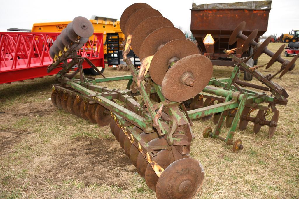 JOHN DEERE WING DISC PULL-TYPE