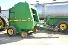 JOHN DEERE 446 ROUND BALER