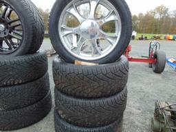 Grabber UHP 305/45/R22 tires