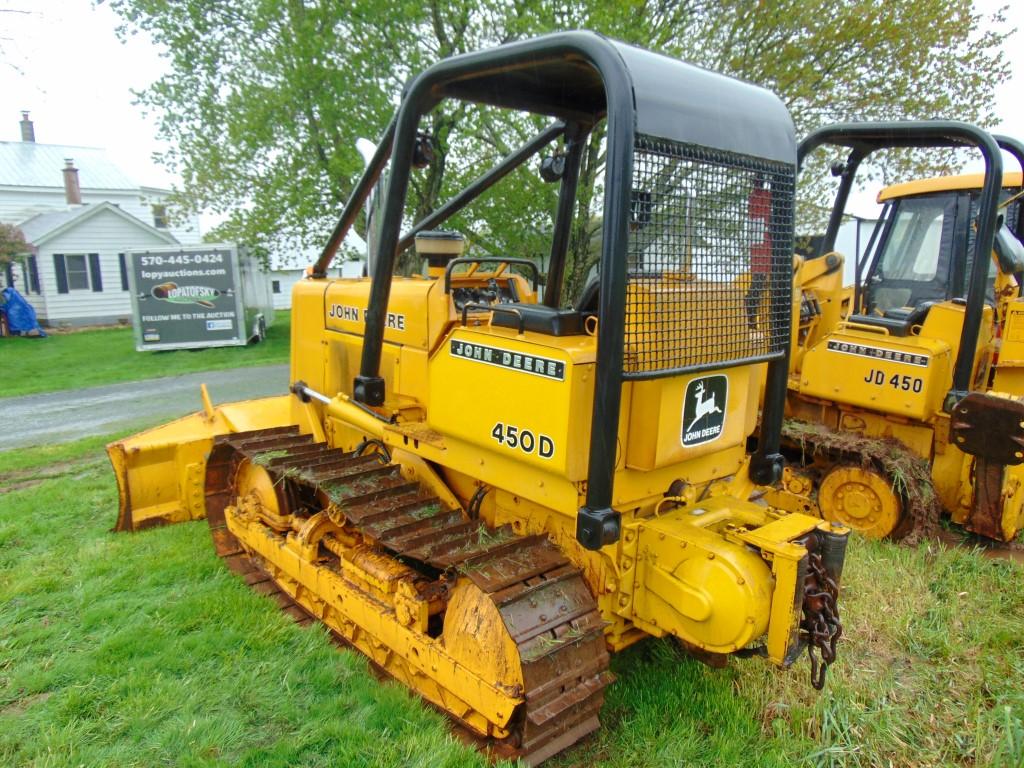 John Deere 450D Bulldozer