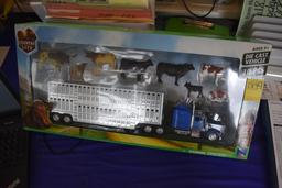Country Life Kenworth with Cattle Trailer and Cattle Die Cast Vehicle